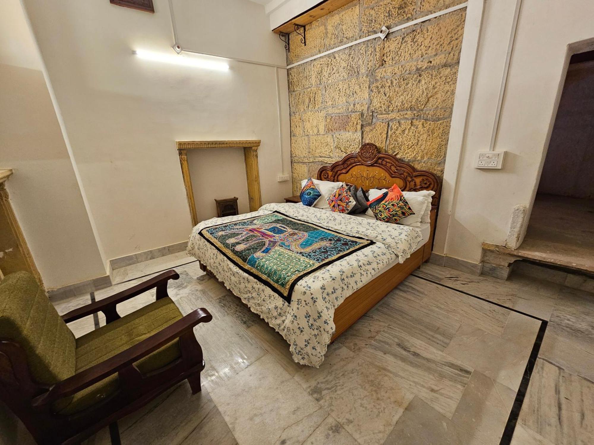 Desert Haveli Guest House Jaisalmer Rum bild
